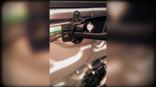 Hyundai i30 2011 Bautenzug Türschloss ersetzt смотреть онлайн