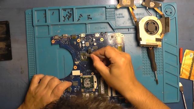 Разборка ноутбука Samsung R538 смотреть онлайн