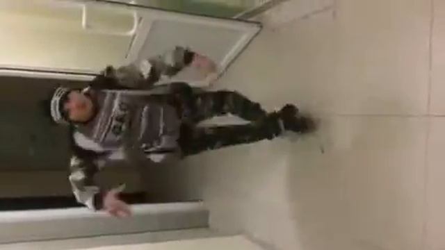 Мс Сатана танцует смотреть онлайн