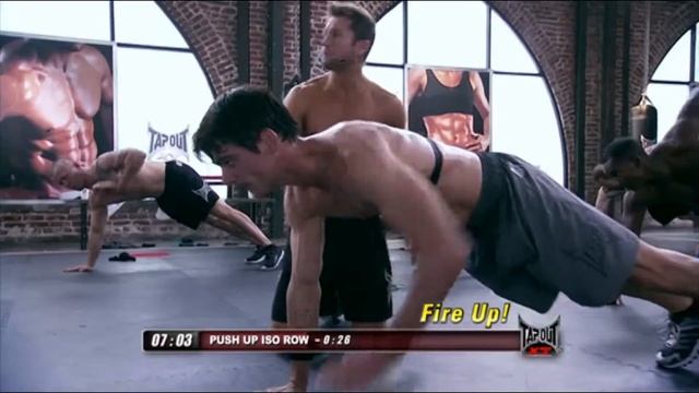 Выносливость 31: Отжимания с поочередным отрывом рук смотреть онлайн