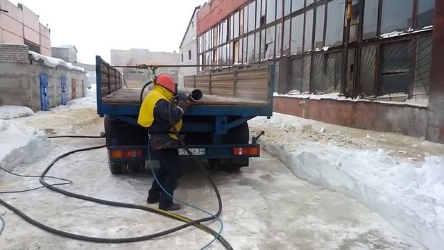 Пескоструйная очистка трубы. СпецХимЗащита смотреть онлайн