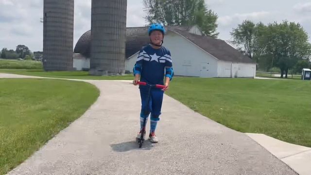 Flybar Outrage Pro Stunt Scooter unboxing смотреть онлайн