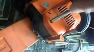 На бензопиле заклинил стартер,ищем причину.