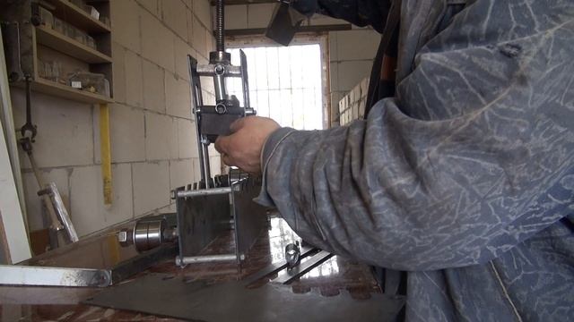 Трубогиб для профильной трубы, размеры, пояснения смотреть онлайн