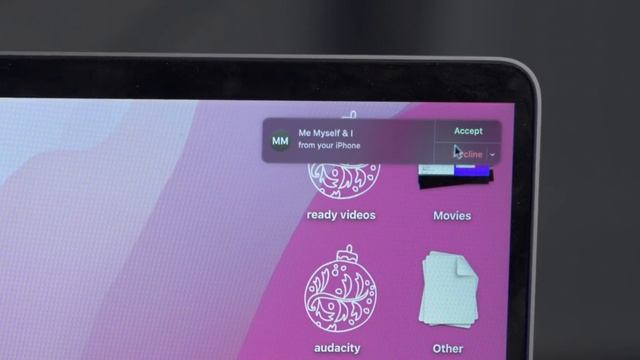 The Best & Worst Parts About Switching to iPhone From Android смотреть онлайн