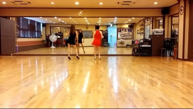 LATIN LAMBADA Line Dance (beginner/intermediate) смотреть онлайн