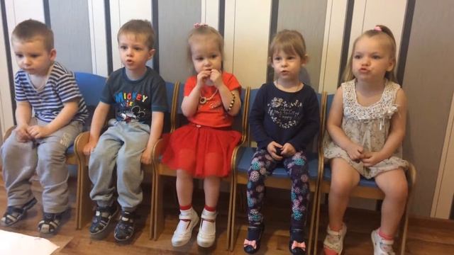 Читаем стихи "Про детей которые плохо едят в детском саду" смотреть онлайн
