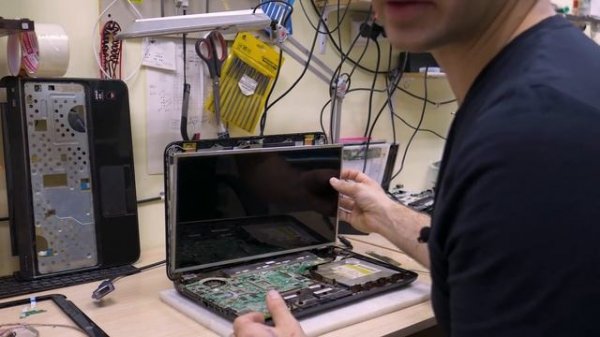 Белый экран и нет изображения на ноутбуке HP Pavilion G6