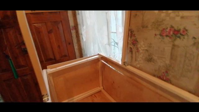 Сделала простой брудер для индюшат для содержания в домашних условиях в первый месяц их жизни.БИГ6 смотреть онлайн