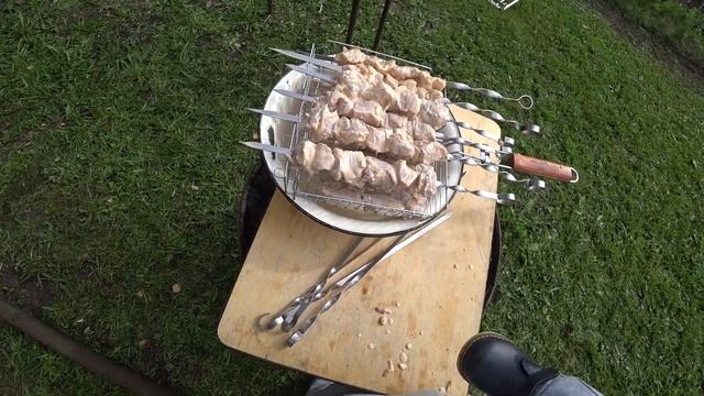 Главное, чтобы шашлыки не сгорели! смотреть онлайн