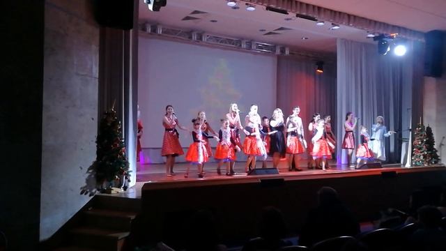 Новогодние игрушки ОВА "Карнавал" 20.12.17 смотреть онлайн