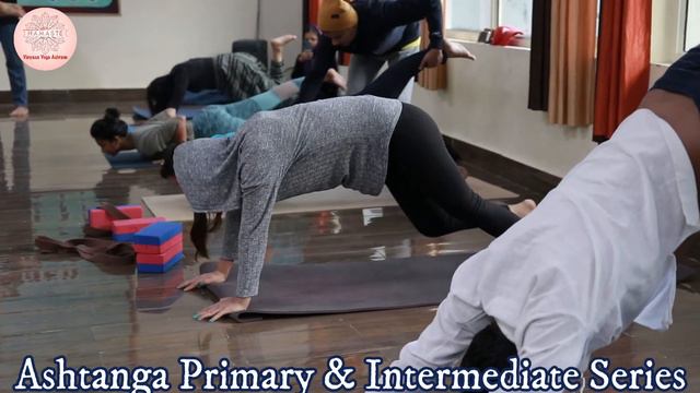 200, 300, 500 Hour Yoga Teacher Training in Rishikesh, India | Vinyasa Yoga Ashram смотреть онлайн
