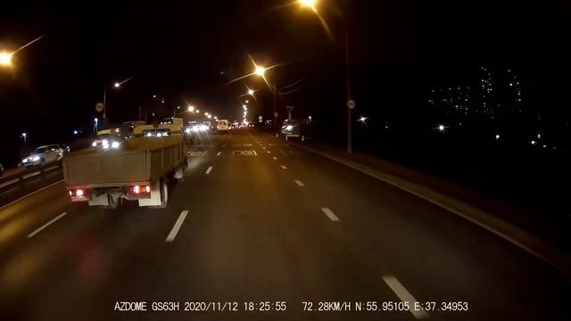 дамочка идёт на таран. Разбить машину? легко! смотреть онлайн