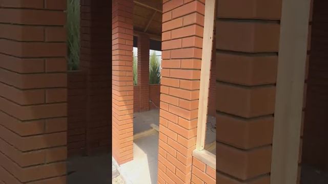 Монтаж брус во внутрь проемов в беседке из кирпича, для подальшей установки мягких окон смотреть онлайн