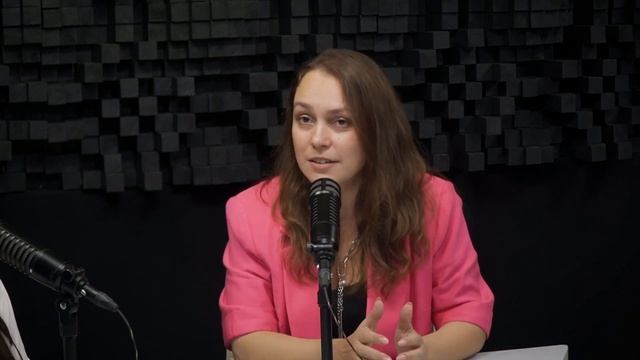 Ксения Веске - композитор, автор-исполнитель, певица смотреть онлайн