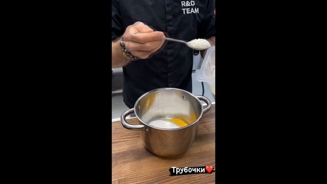 Трубочки с заварным кремом, любимый десерт детства / Tubes with custard, russian children's desser смотреть онлайн