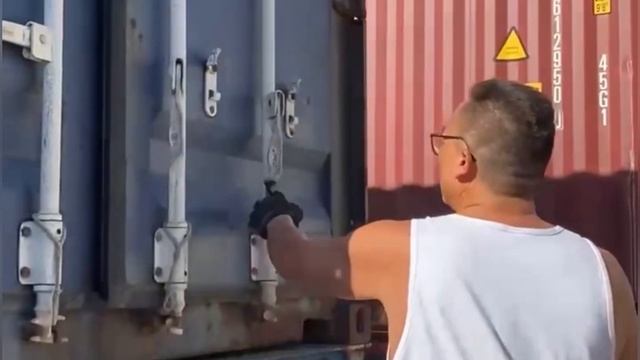 How to Open/Close Tough Container Doors - OPNBar Demo and Testimonial смотреть онлайн