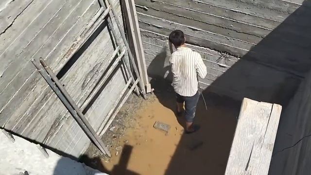 Гидроизоляция септика в Сырдарьинской области (Sirdaryo viloyatida septikni gidroizolyatsiyasi) смотреть онлайн