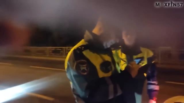 ЖЁСТКОЕ ОБЩЕНИЕ С ДПС!!! ПОПЫТКА РАЗБИТЬ СТЕКЛО!!!