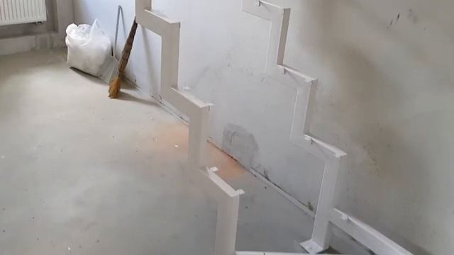 Удобная лестница на мансардный этаж на ломаных косоурах смотреть онлайн