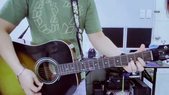 Yellow Submarine- The Beatles Guitar Cover смотреть онлайн