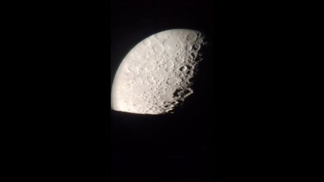 Moon through Celestron Nexstar 4SE Telescope смотреть онлайн