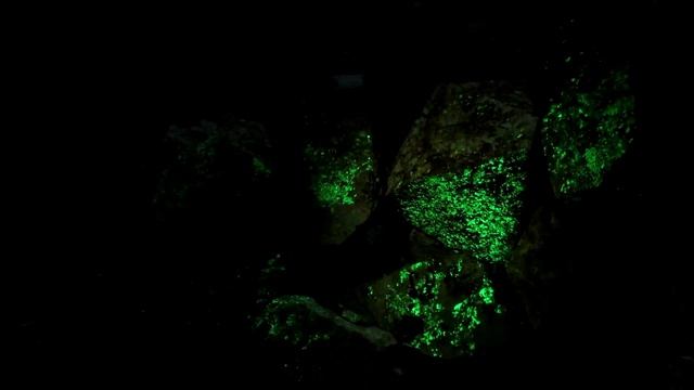 Люминесценция урановых минералов смотреть онлайн
