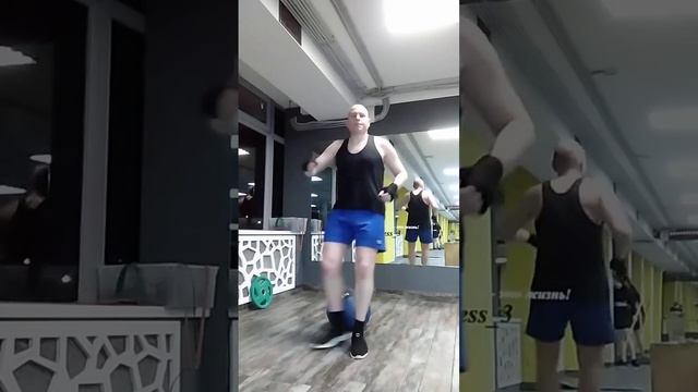 Круги на скорость. Увеличивает ЧСС и дает нестандартную нагрузку. Тренировка всего тела. Фитнес. смотреть онлайн