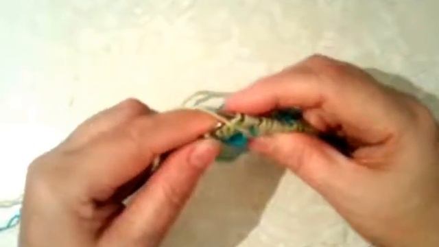 Вяжем Двухцветный простой узор со снятыми петлями.Урок №2. Узоры спицами. Beautiful pattern knittin смотреть онлайн