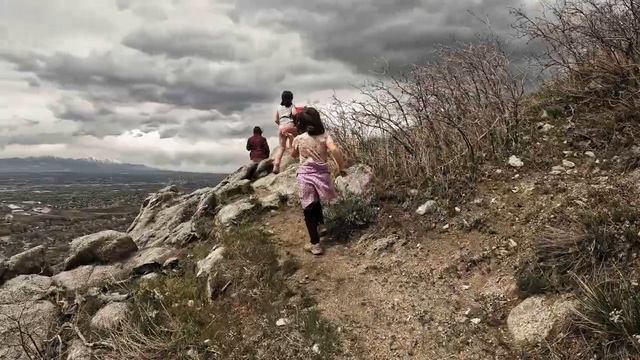 10 Tips to LIVE an Adventurous Life смотреть онлайн