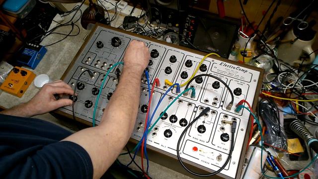 Electro Comp model EML- 200 смотреть онлайн