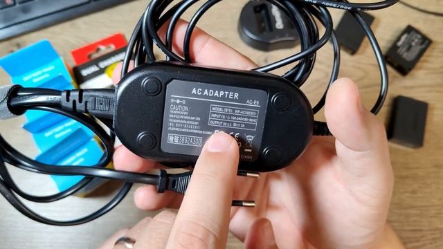 Блок питания + эмулятор батареи LP-E17 для Canon 800d / ACK-E18 + DR-E18 ► бесконечный аккумулятор смотреть онлайн