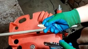 Сверлил стену - пробил ПП трубу. Что делать, какие последствия.