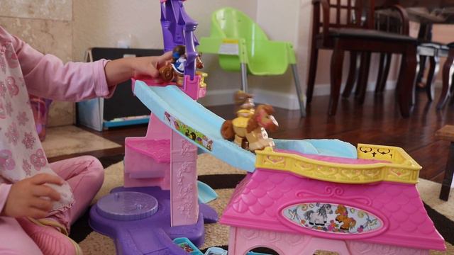 Princesses horses and castle | Принцессы, лошадки и замок смотреть онлайн
