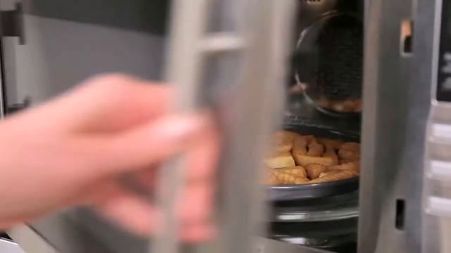 RHBM2503 Russell Hobbs BI Microwave Product Video смотреть онлайн