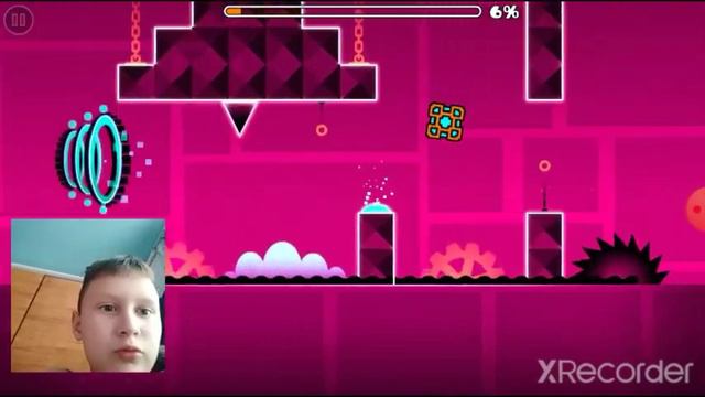 Игра геометрия Дэш проходим уровень Клатерфанк смотреть онлайн