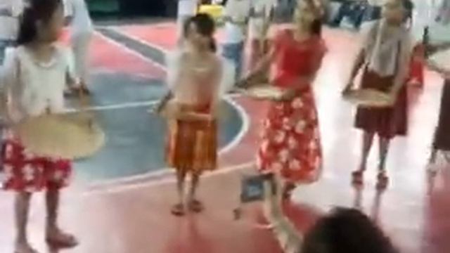 Sam Tuason dances with bilao смотреть онлайн