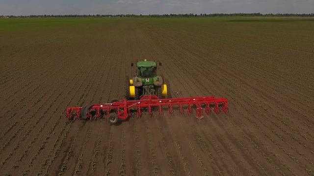 John Deere 8520 + культиватор Einböck CHOPSTAR смотреть онлайн