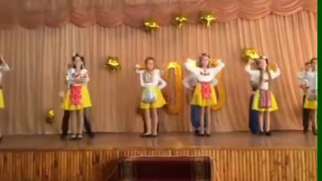 Украинский народный танец "Несе Галя воду" 5-В и 1-В смотреть онлайн