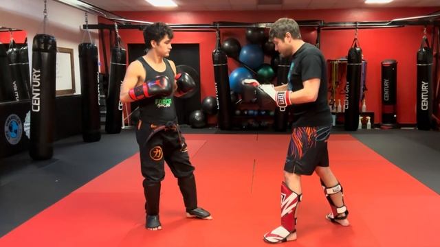 La Boxe Française - 5 Count Beginner Savate Combinations | French Kickboxing (Sets 1-3) смотреть онлайн