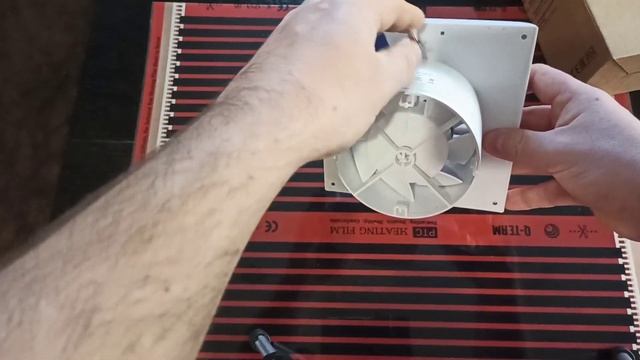 Автоматическое включение вытяжки и подогрева зеркала в ванной, СВОИМИ РУКАМИ. смотреть онлайн