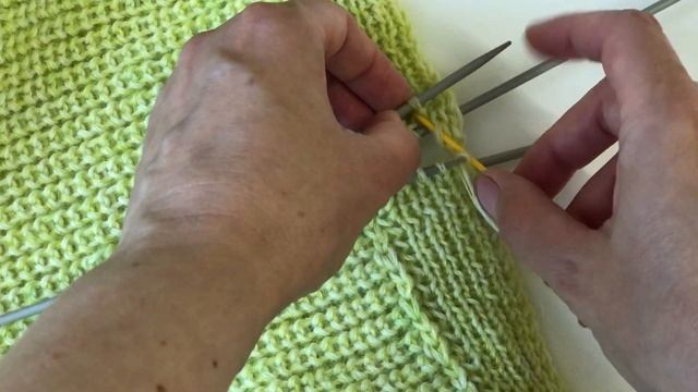 Сшиваем петли планки трикотажным швом смотреть онлайн