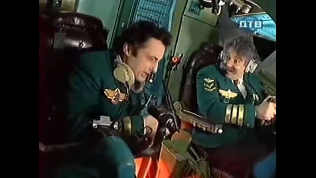 Крутое Пике: Дринкинс, вы что, пытаетесь вышибить себе мозги? смотреть онлайн