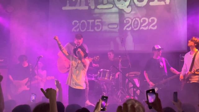 Enique - Становиться Старше (Ласточка, СПб 02.05.2022) смотреть онлайн