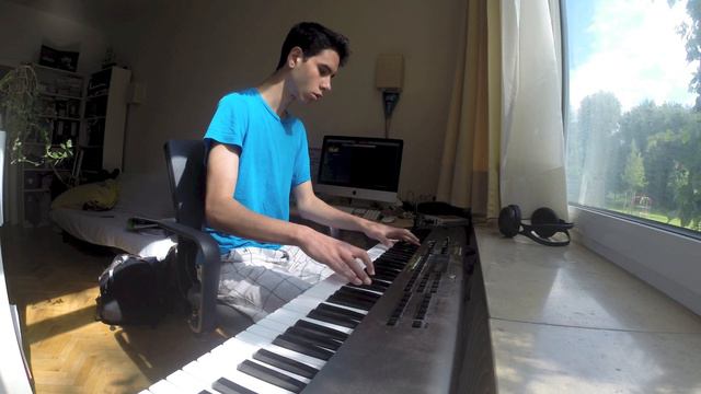 We Are The Champions (Queen) Piano Cover смотреть онлайн