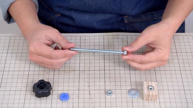 DIY Making a super accurate corner clamp from scrap plywood смотреть онлайн