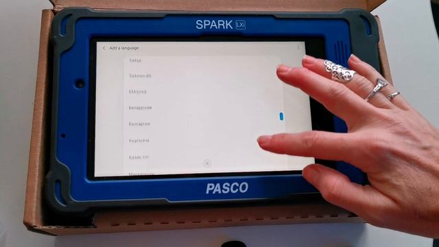 Распаковка и русификация планшета SPARK LXi смотреть онлайн