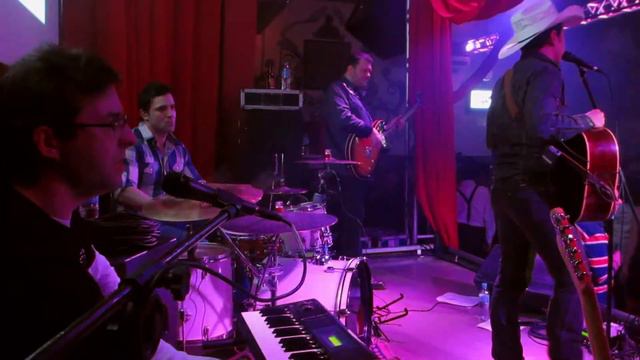 Rodrigo HADDAD [NO CANTO BAR] смотреть онлайн