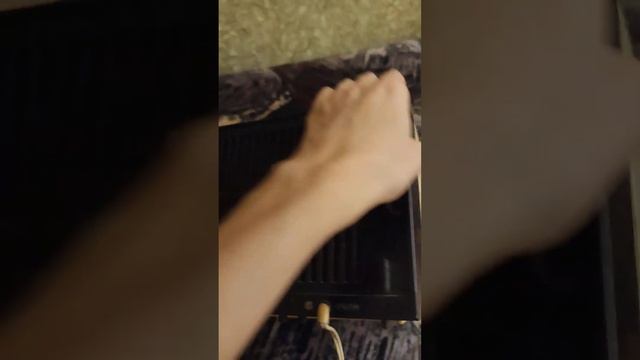 СТАРОЕ СОВЕТСКОЕ РАДИО НА ТНИ КАНАЛА! OLD SOVIET RADIO ON THREE CHANNELS! смотреть онлайн