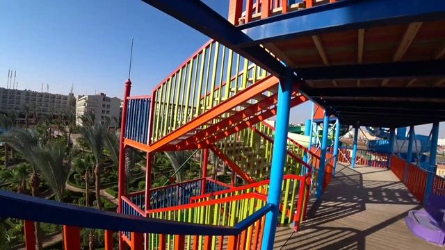 Аквапарк отеля Hawaii Riviera Resort. смотреть онлайн